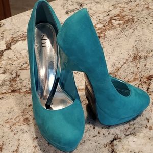 Shi Heels